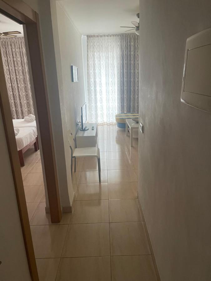Hotel Alfonso 卡拉纳雅达 外观 照片